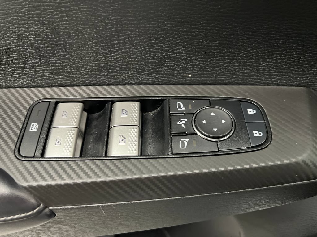Used 2025 Mitsubishi Outlander SE AWD/4WD image 15