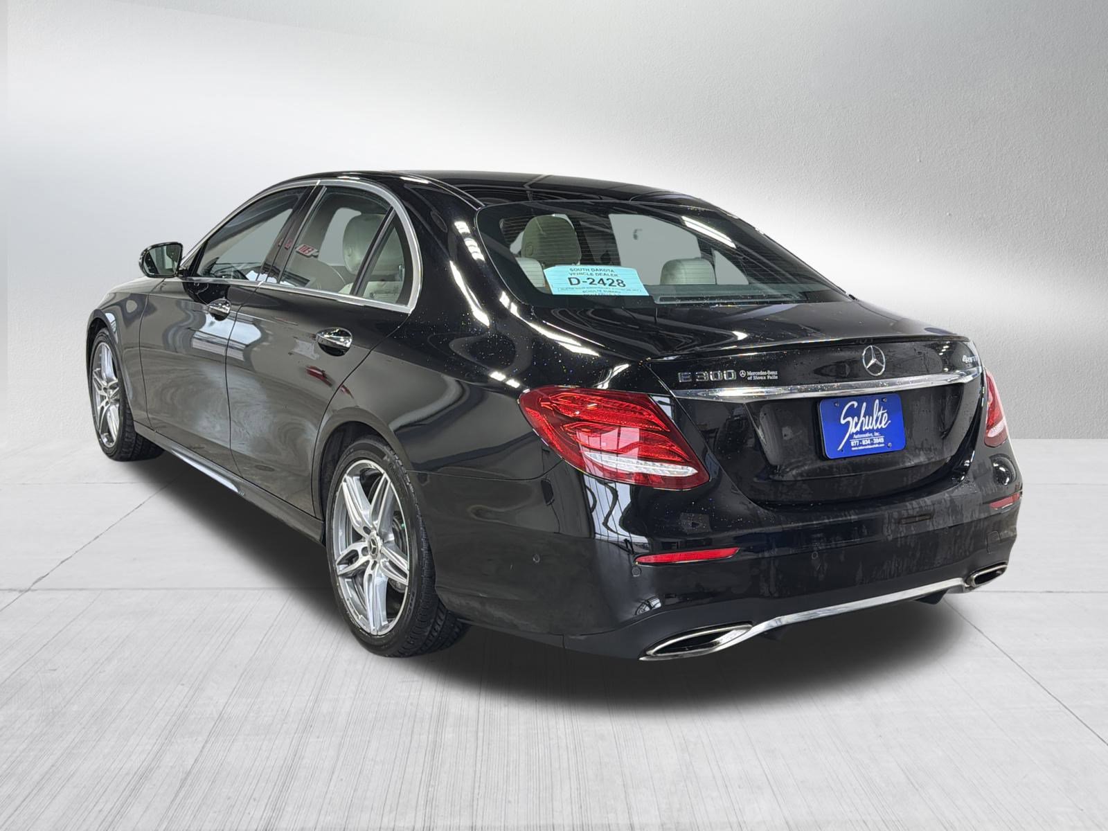 Used 2019 Mercedes-Benz E 300 4MATIC image 5