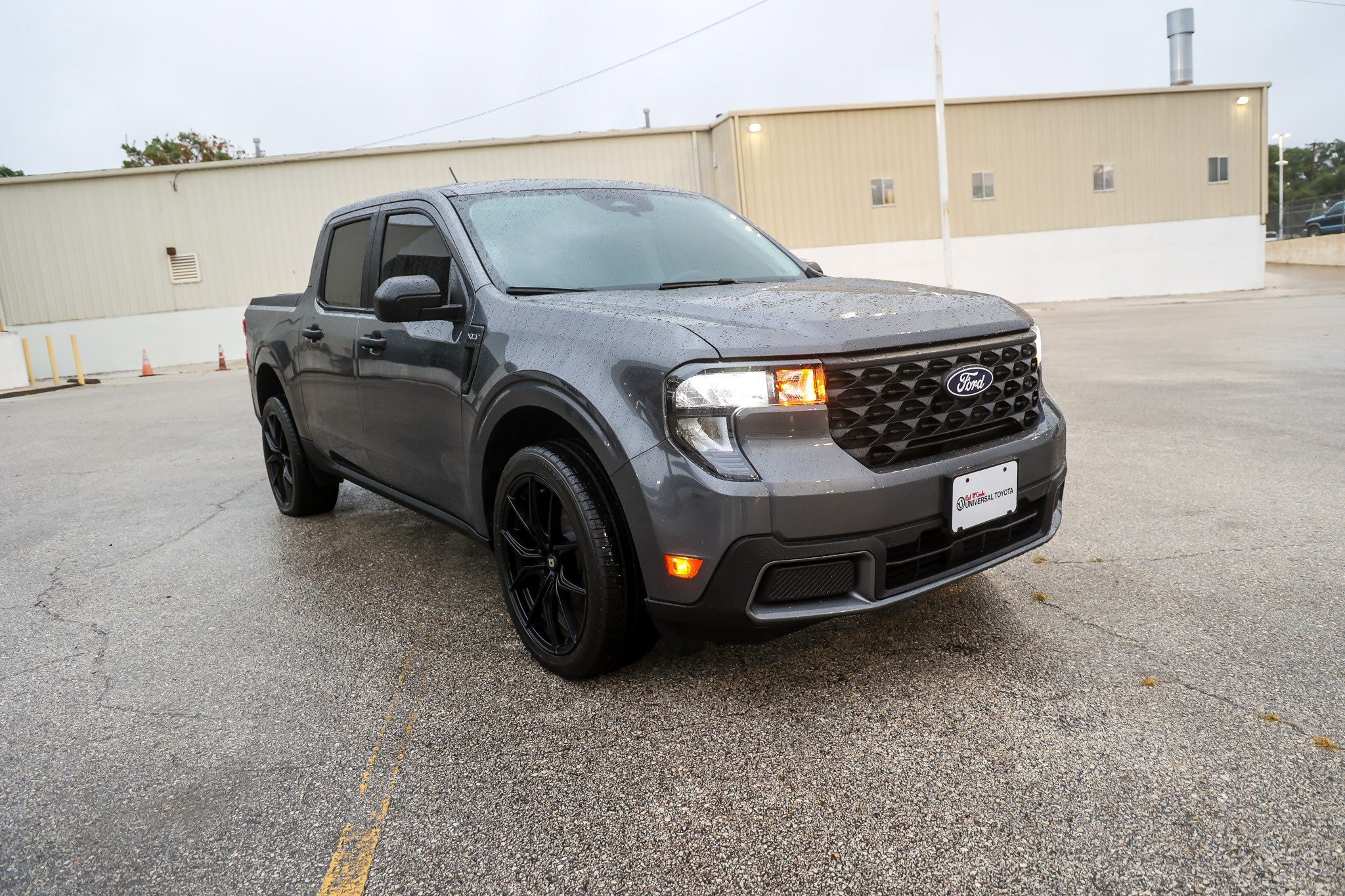Used 2025 Ford Maverick XLT FWD image 5