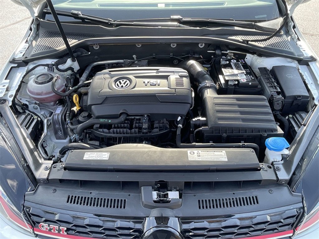 Used 2019 Volkswagen GTI SE w/ SE Experience Package image 14