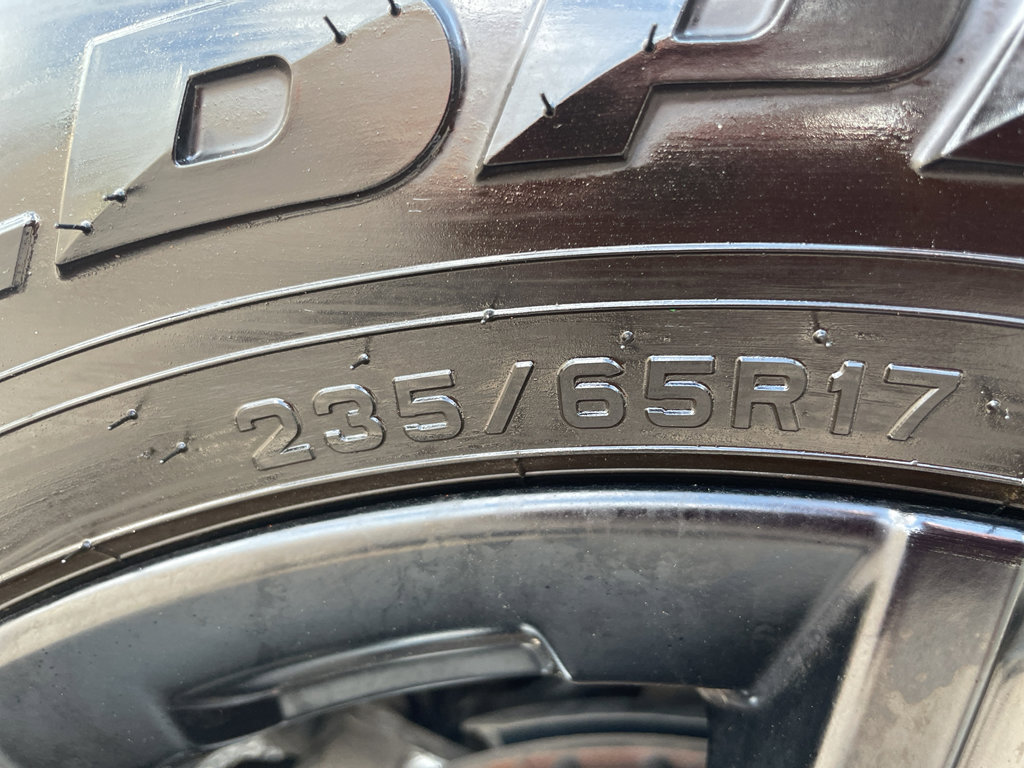 Certified 2025 Nissan Rogue SV image 25