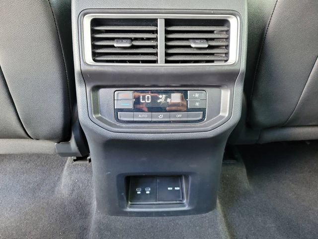 Used 2025 Volkswagen Atlas SE AWD/4WD image 20