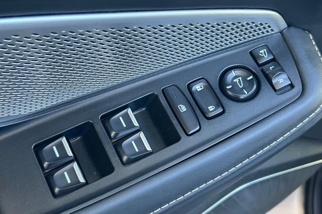 Used 2023 Acura MDX FWD w/ Technology Package image 12