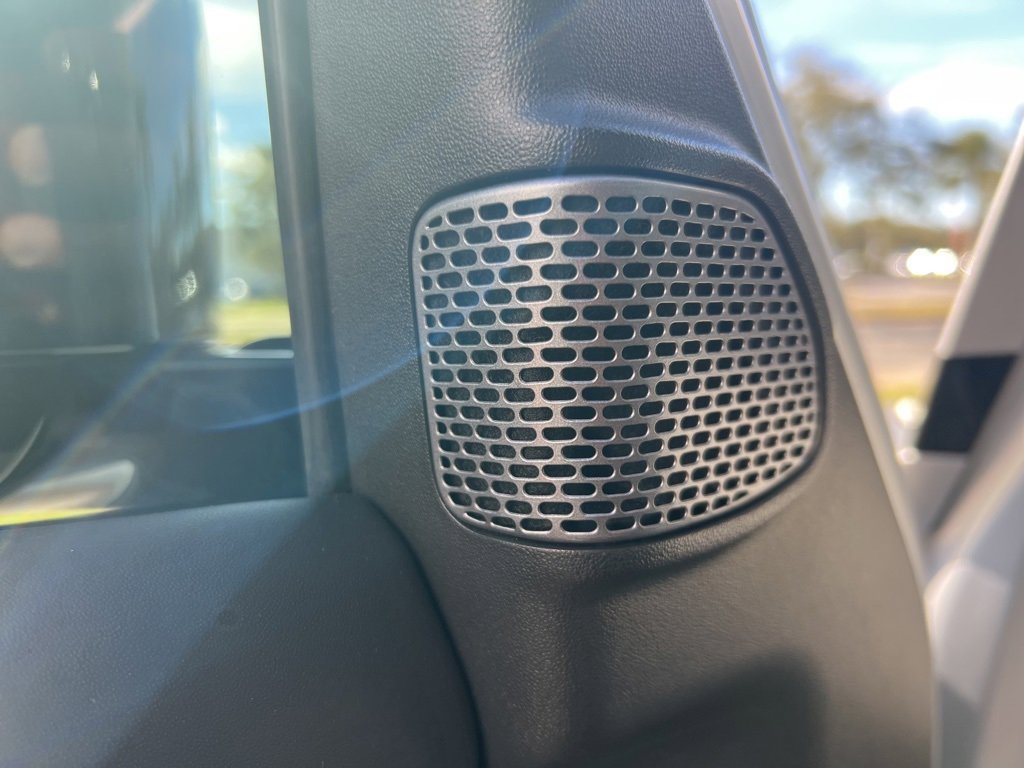 Used 2022 Land Rover Defender 110 X-Dynamic HSE image 19