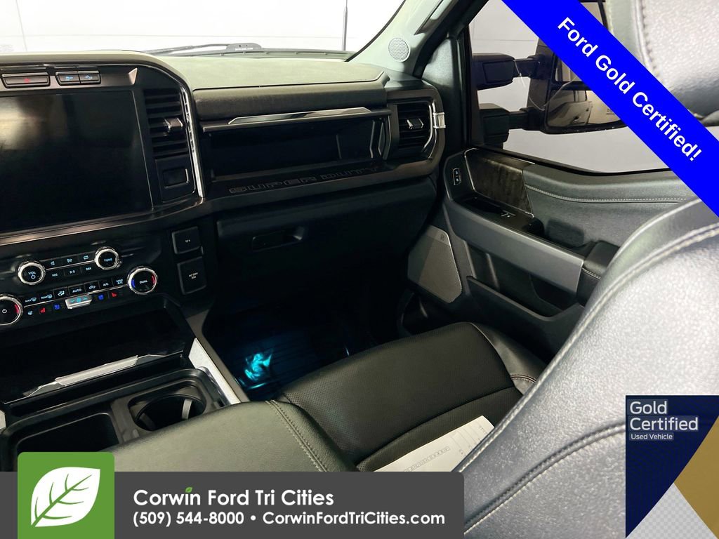 Used 2023 Ford F350 Lariat image 27