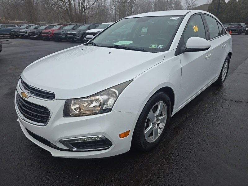 Used 2016 Chevrolet Cruze LT w/ Technology Package image 3
