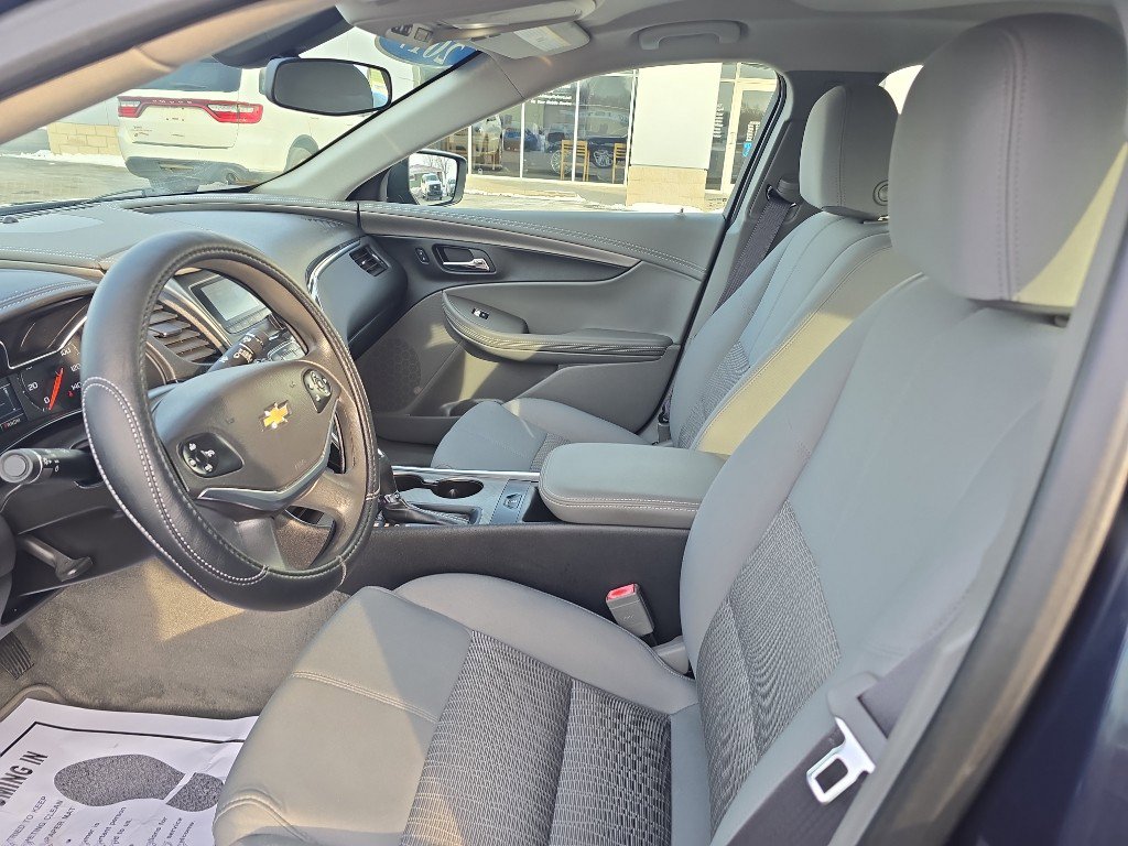 Used 2017 Chevrolet Impala LS image 13