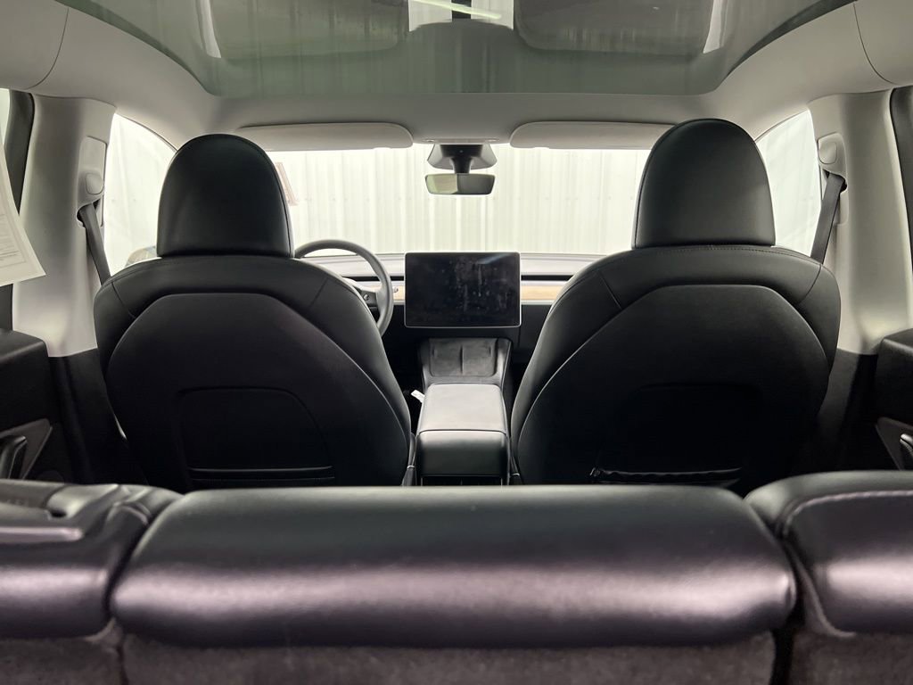 Used 2023 Tesla Model Y Long Range image 11