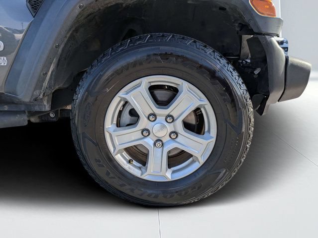Used 2018 Jeep Wrangler Unlimited Sport S AWD/4WD image 10