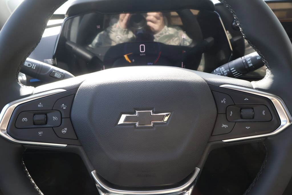 New 2026 Chevrolet Trax LT w/ Sunroof Package FWD image 22