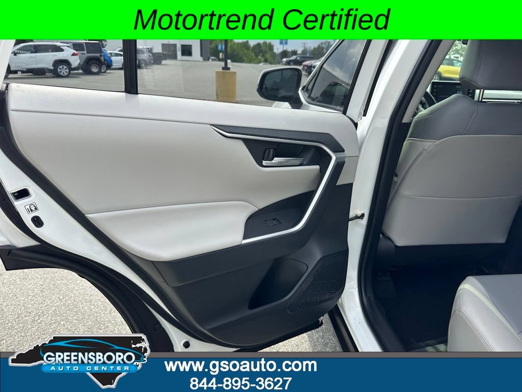 Used 2019 Toyota RAV4 XLE Premium AWD/4WD image 23