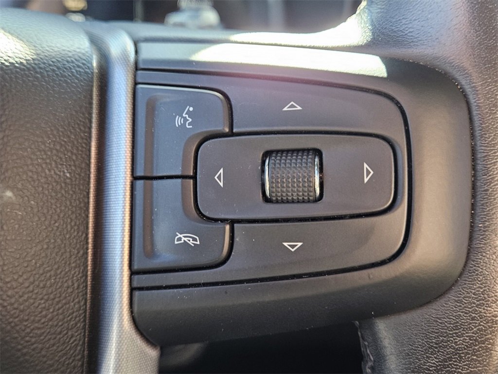 Used 2022 GMC Yukon SLT w/ SLT Premium Package image 26