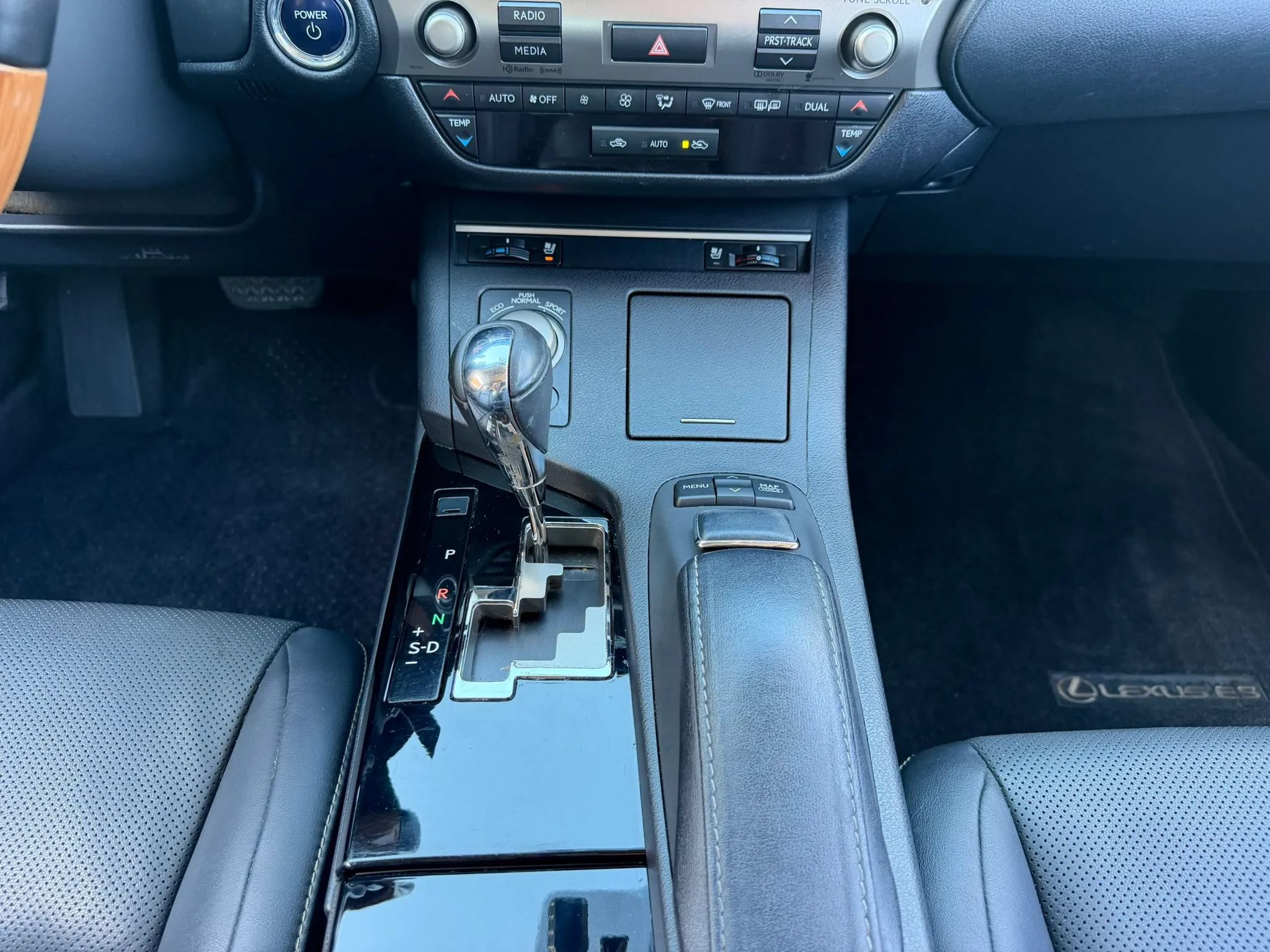 Used 2014 Lexus ES 300h w/ Premium Package w/Bamboo Trim FWD image 14