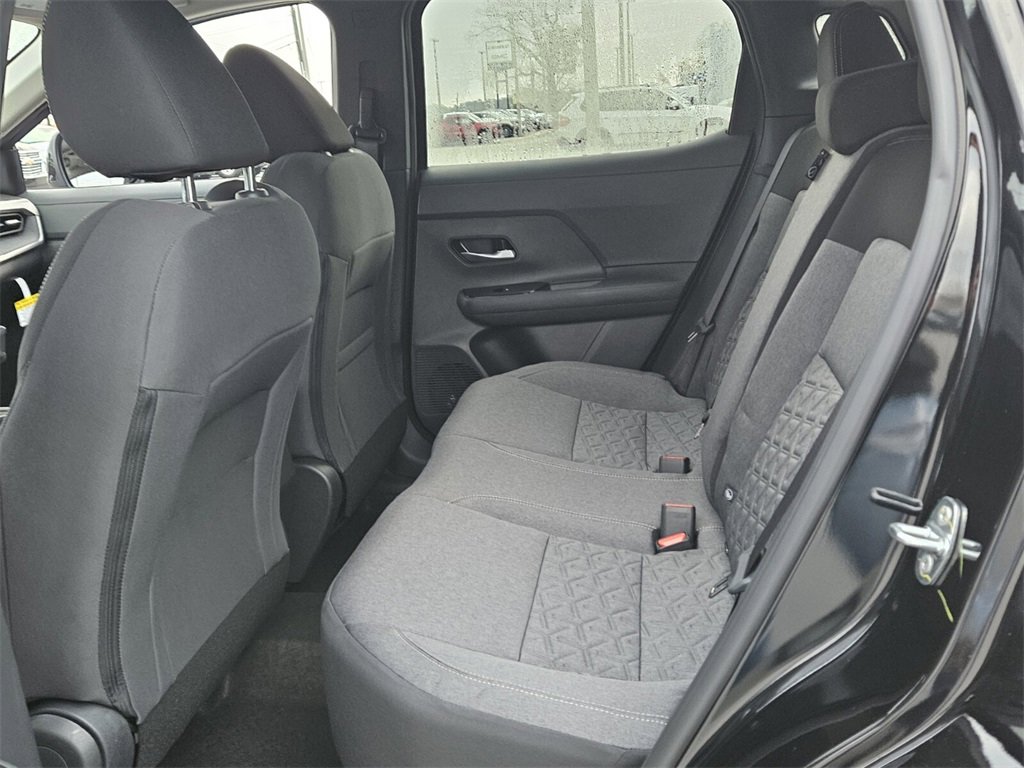 New 2026 Nissan Kicks SV image 4