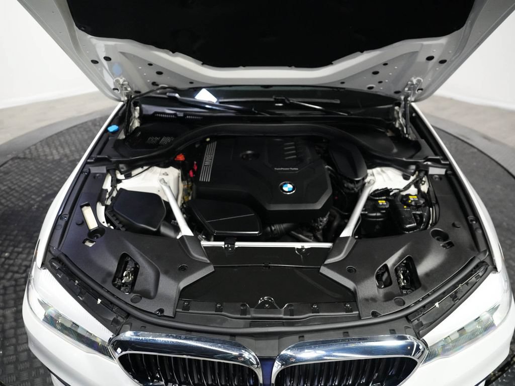 Used 2020 BMW 530i xDrive w/ Premium Package AWD/4WD image 40