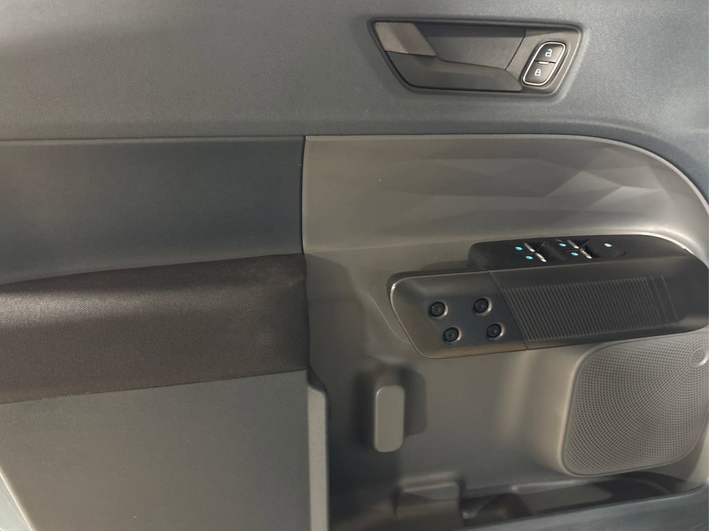 Used 2022 Ford Maverick XL image 24