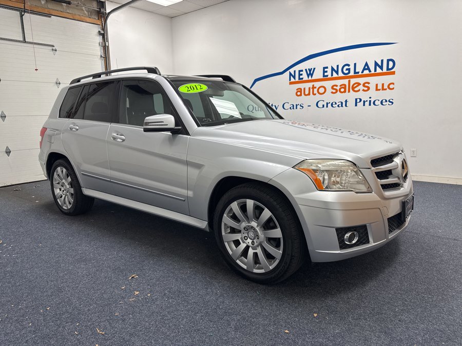 Used 2012 Mercedes-Benz GLK 350 4MATIC image 4