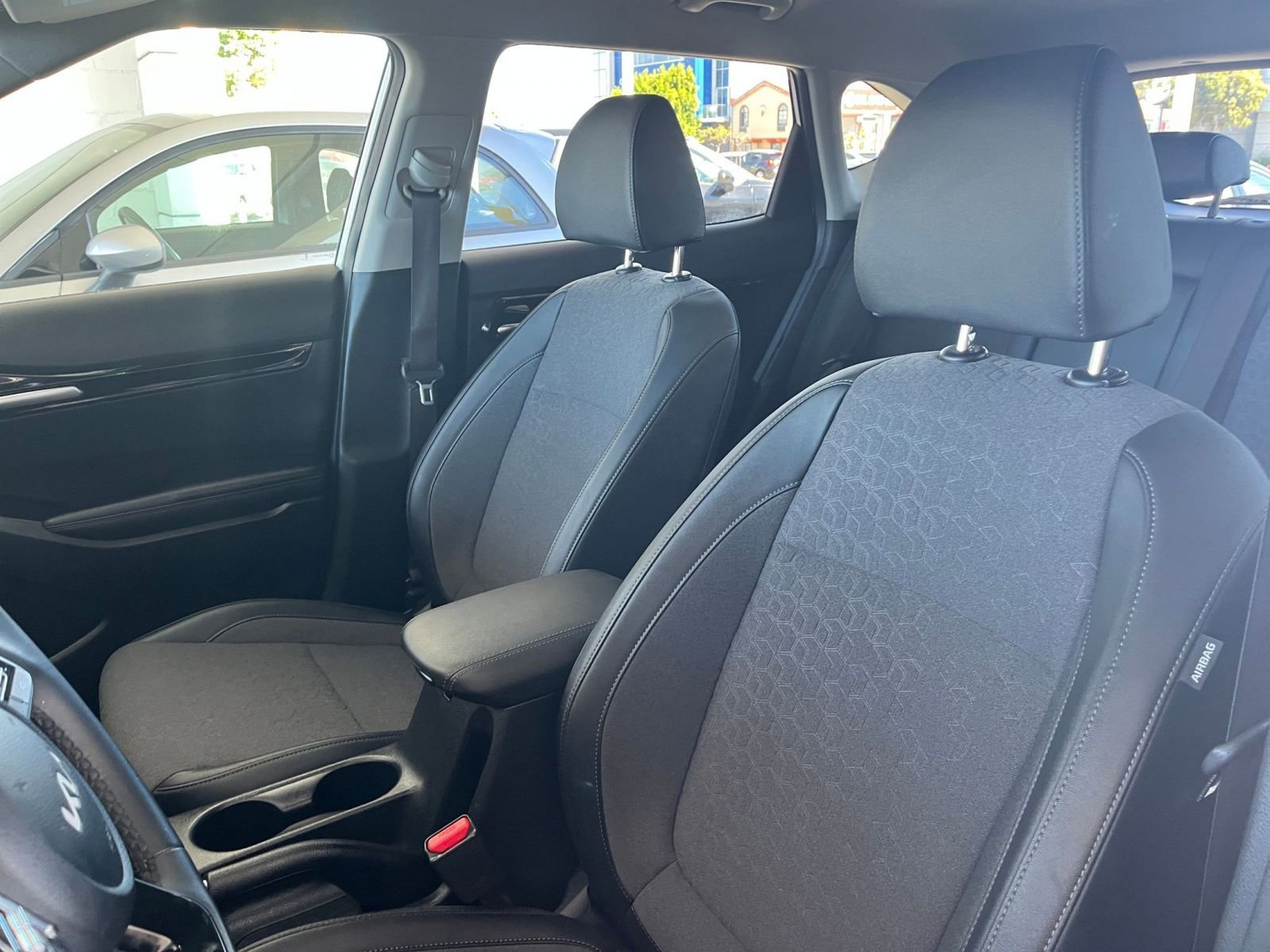 Used 2025 Kia Seltos S image 29