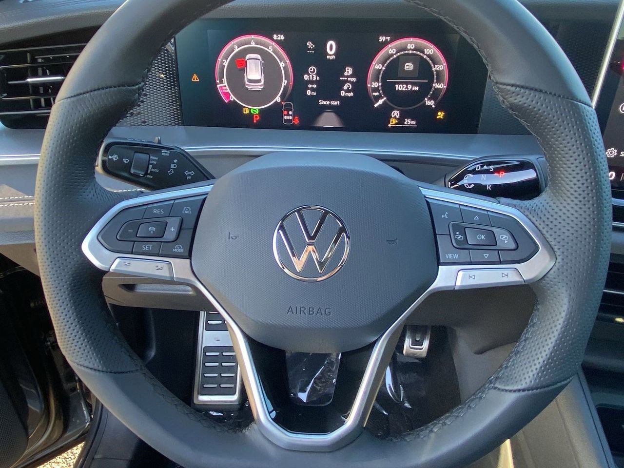 New 2026 Volkswagen Tiguan SE R-Line image 19