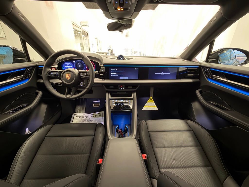 New 2025 Porsche Macan 4S Electric image 5