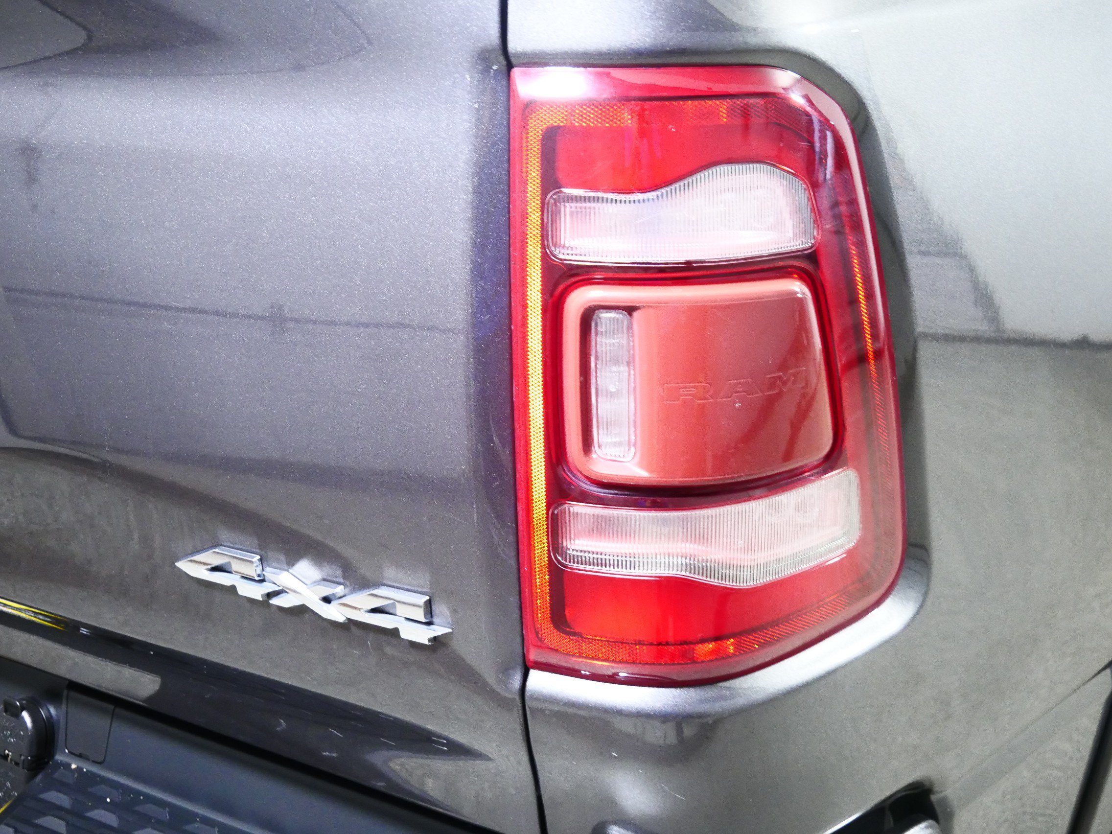 Used 2019 RAM 1500 Limited AWD/4WD image 17