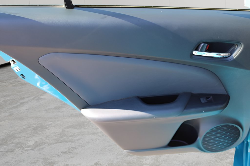 Certified 2020 Toyota Prius Prime Limited FWD image 20