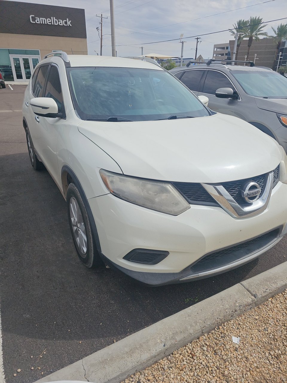 Used 2016 Nissan Rogue SV FWD image 4
