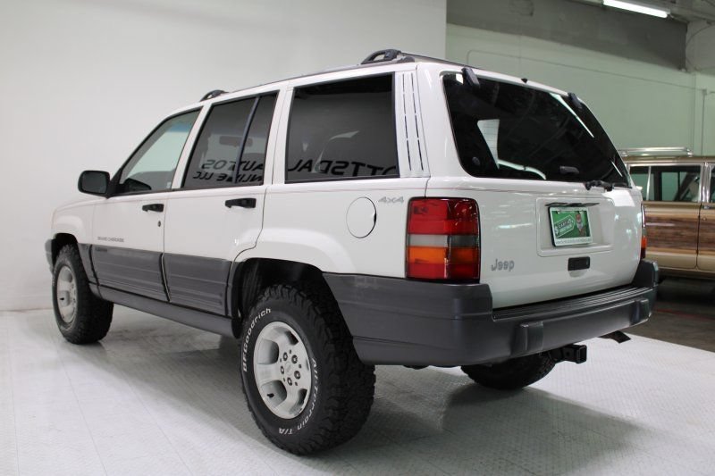 Used 1997 Jeep Grand Cherokee Laredo AWD/4WD image 3