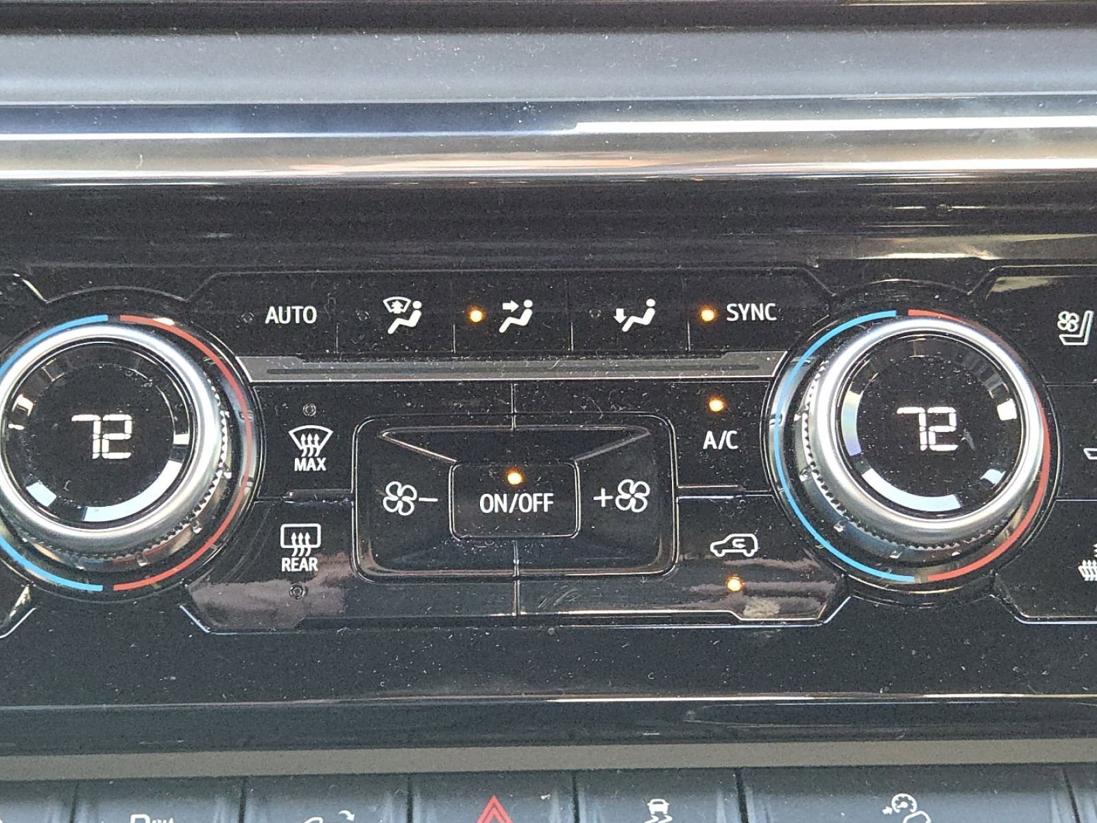 Used 2025 GMC Sierra 2500 Denali Ultimate image 38