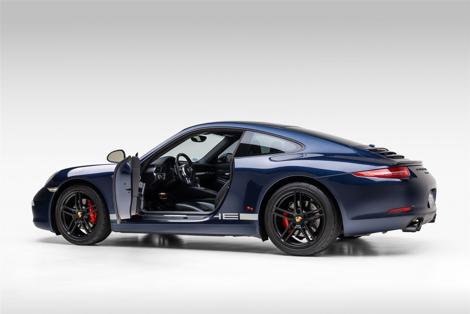 Used 2014 Porsche 911 Carrera image 40