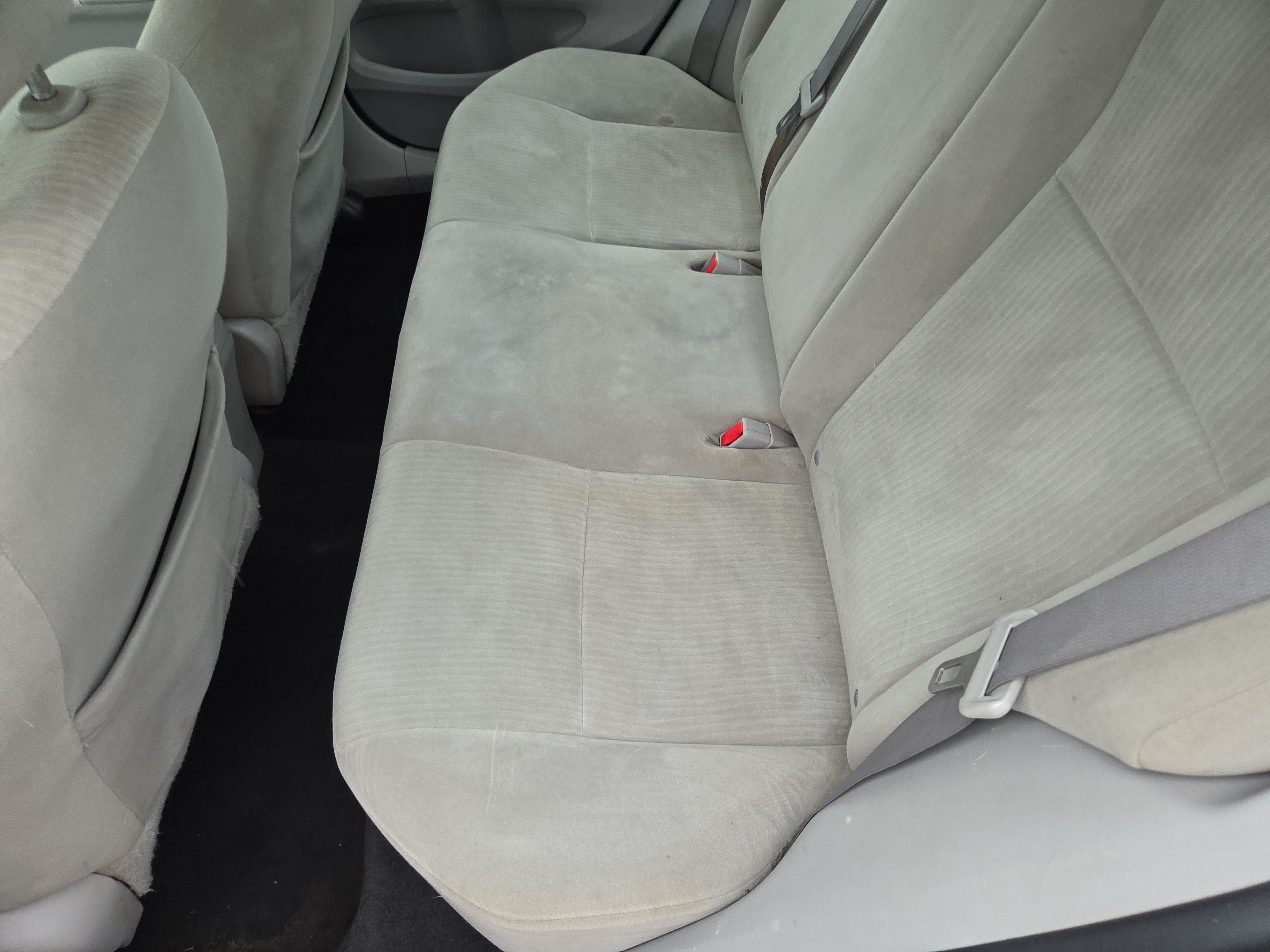 Used 2010 Toyota Corolla LE FWD image 18
