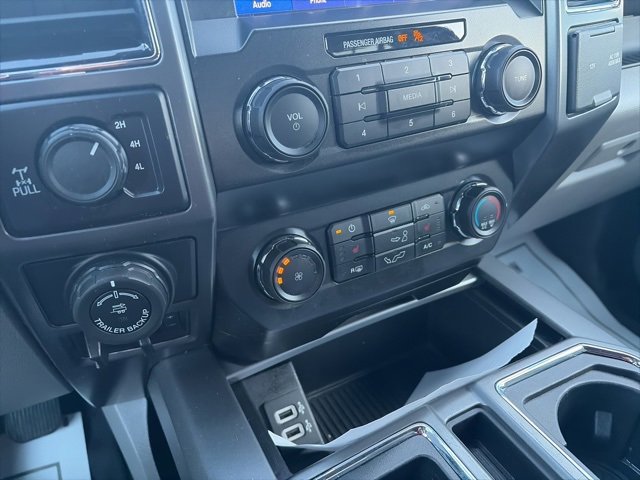 Used 2020 Ford F150 XLT w/ Equipment Group 302A Luxury image 16