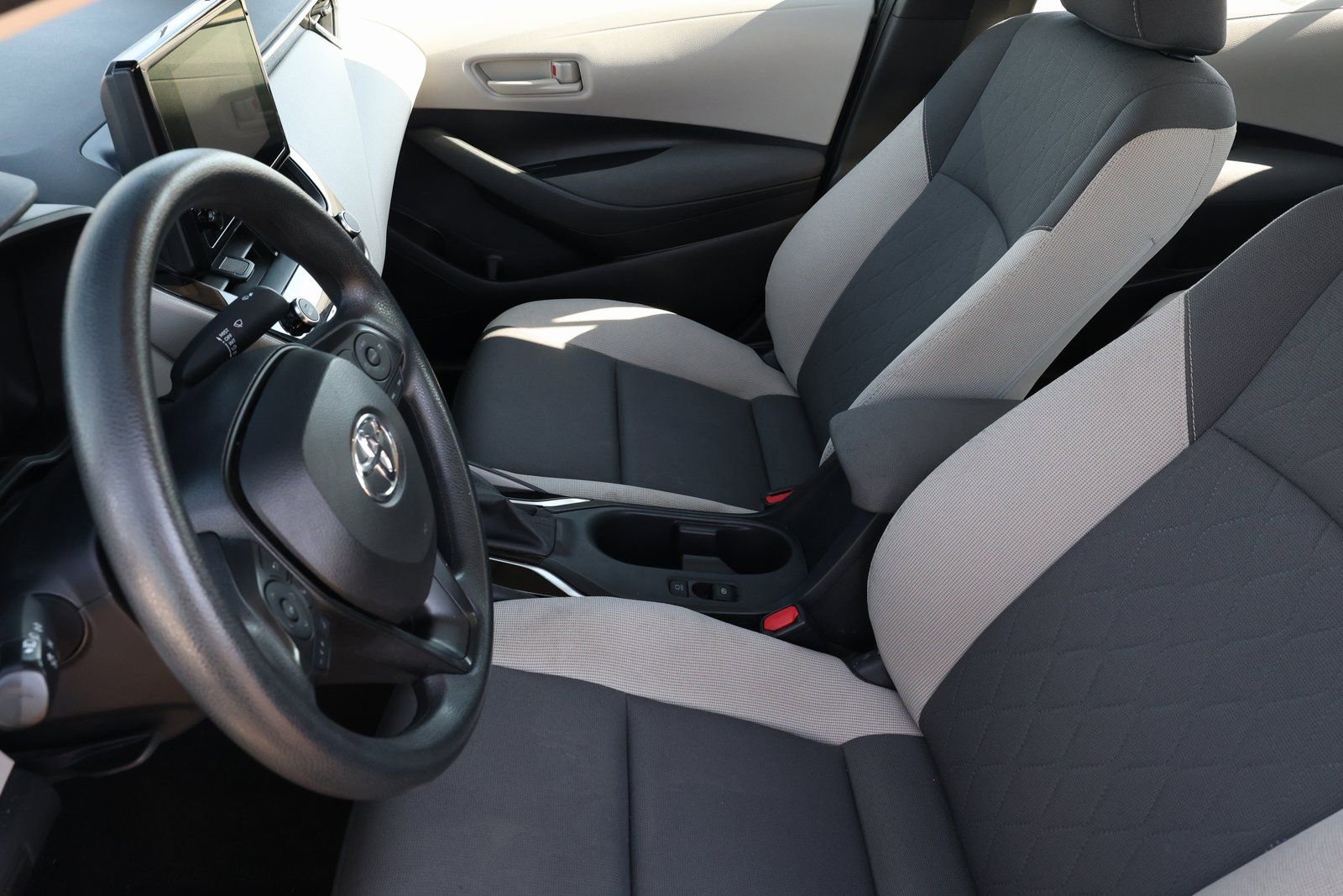 Used 2023 Toyota Corolla LE image 13