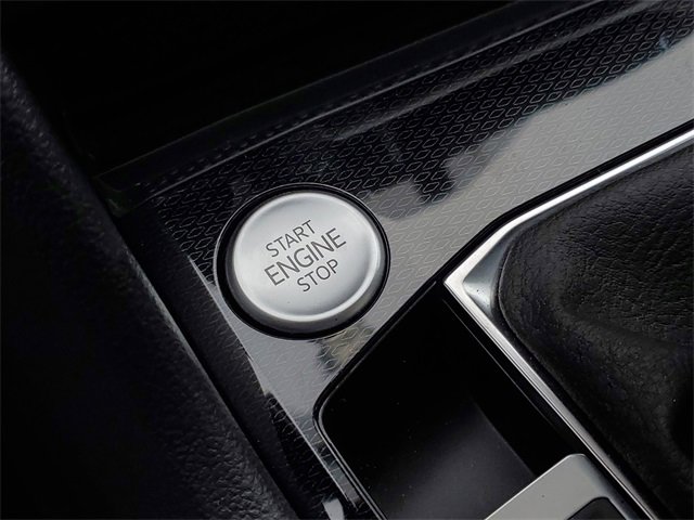 New 2026 Volkswagen Taos SE image 32