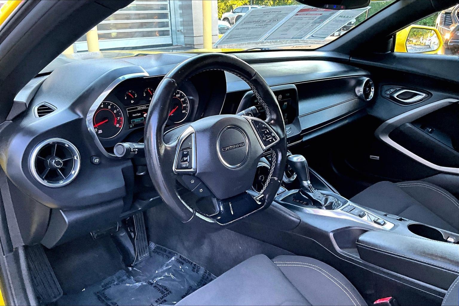 Used 2018 Chevrolet Camaro LT w/ Technology Package RWD image 12