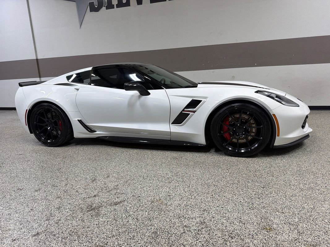 Used 2017 Chevrolet Corvette Grand Sport RWD image 29
