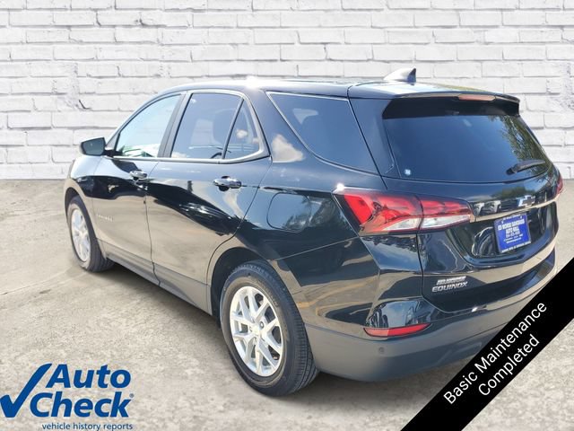 Used 2023 Chevrolet Equinox LS w/ LS Convenience Package FWD image 2