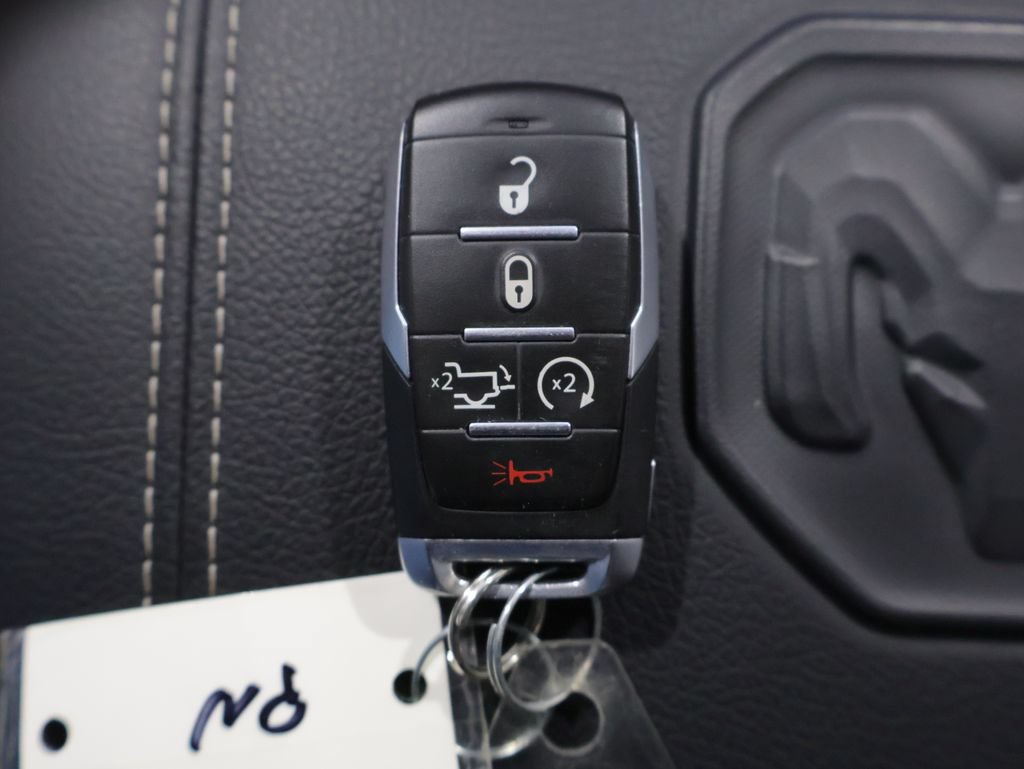 Used 2023 RAM 1500 Laramie AWD/4WD image 25