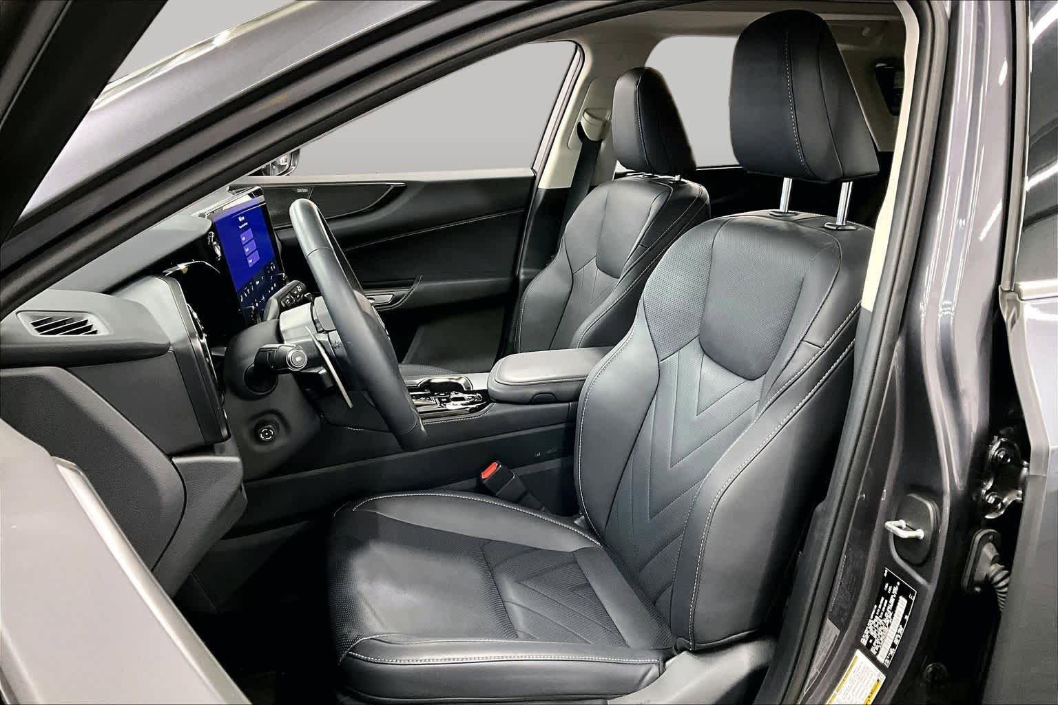 Used 2026 Lexus NX 450h+ AWD w/ Accessory Package (2T) image 7