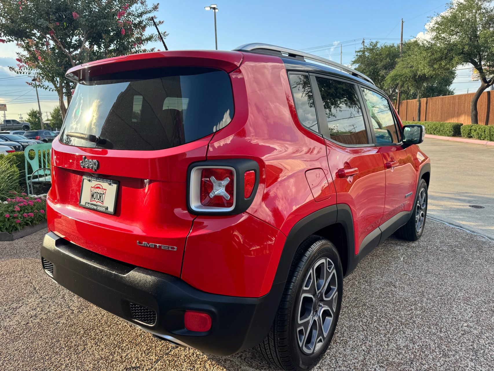 Used 2016 Jeep Renegade Limited FWD image 8
