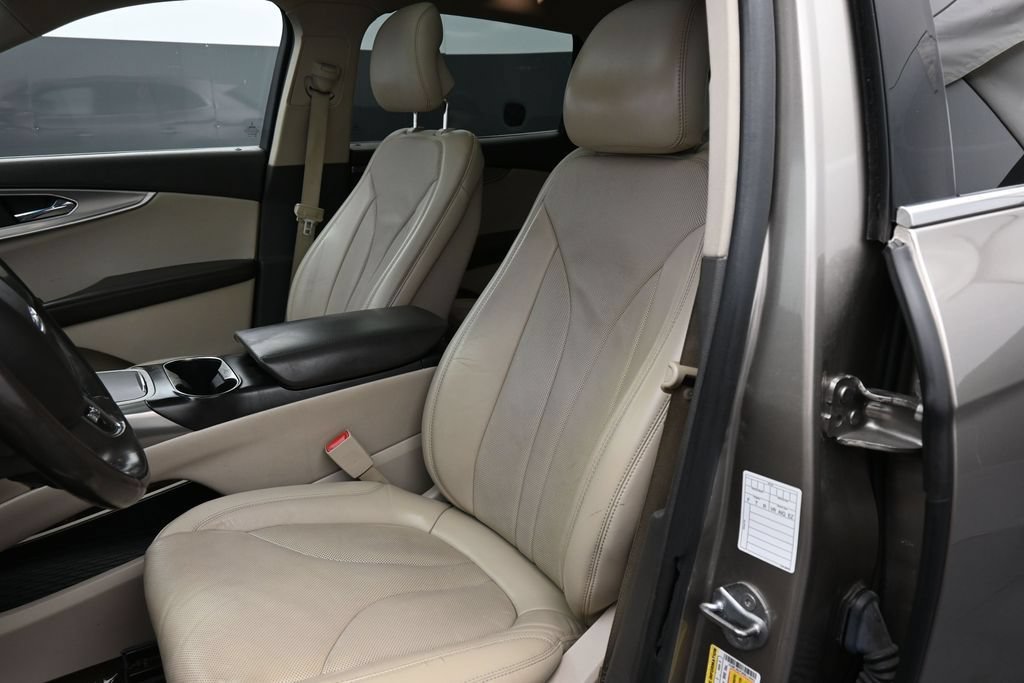 Used 2019 Lincoln Nautilus Reserve AWD/4WD image 23