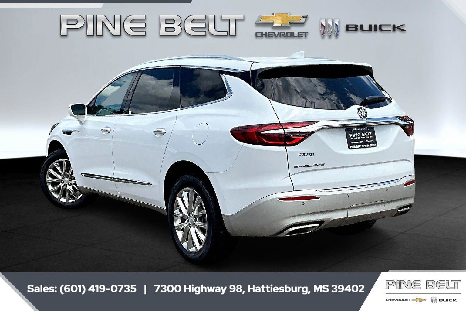 Used 2020 Buick Enclave Essence image 2