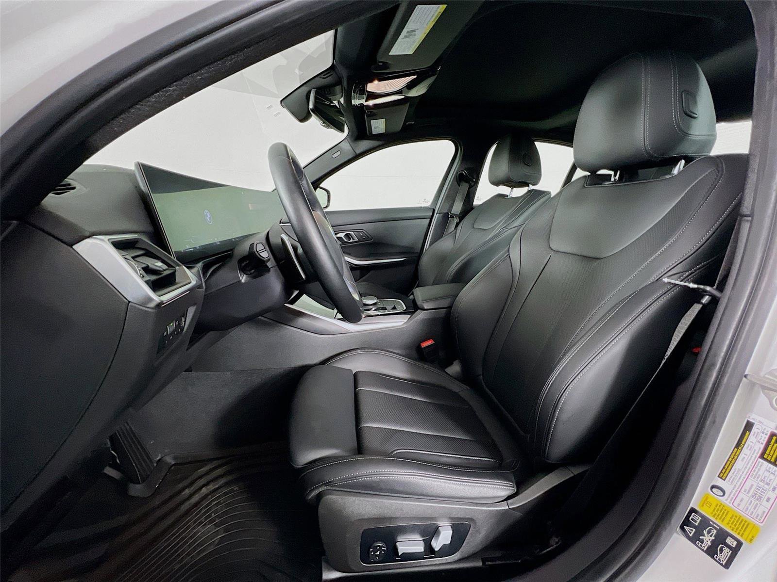 Used 2024 BMW 330i xDrive Sedan w/ Premium Package image 21