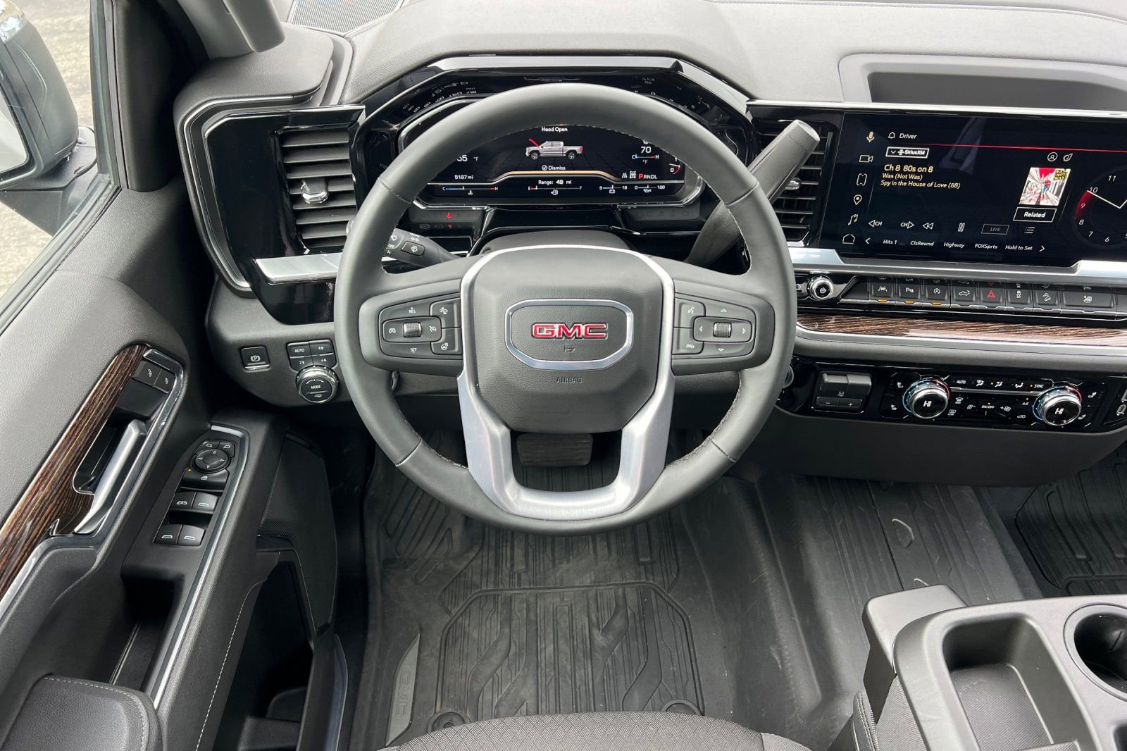 Used 2025 GMC Sierra 1500 SLE image 18