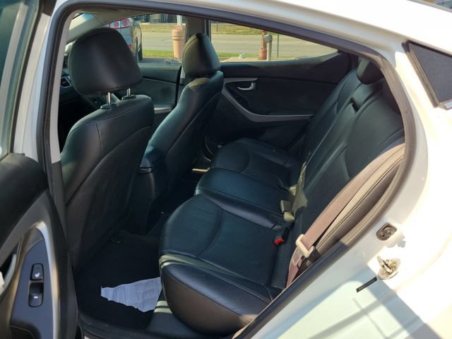Used 2014 Hyundai Elantra Limited w/ Option Group 03 FWD image 24