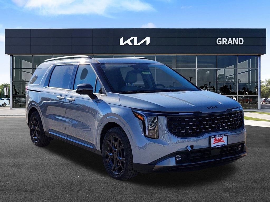 Certified 2025 Kia Carnival SX Prestige image 3