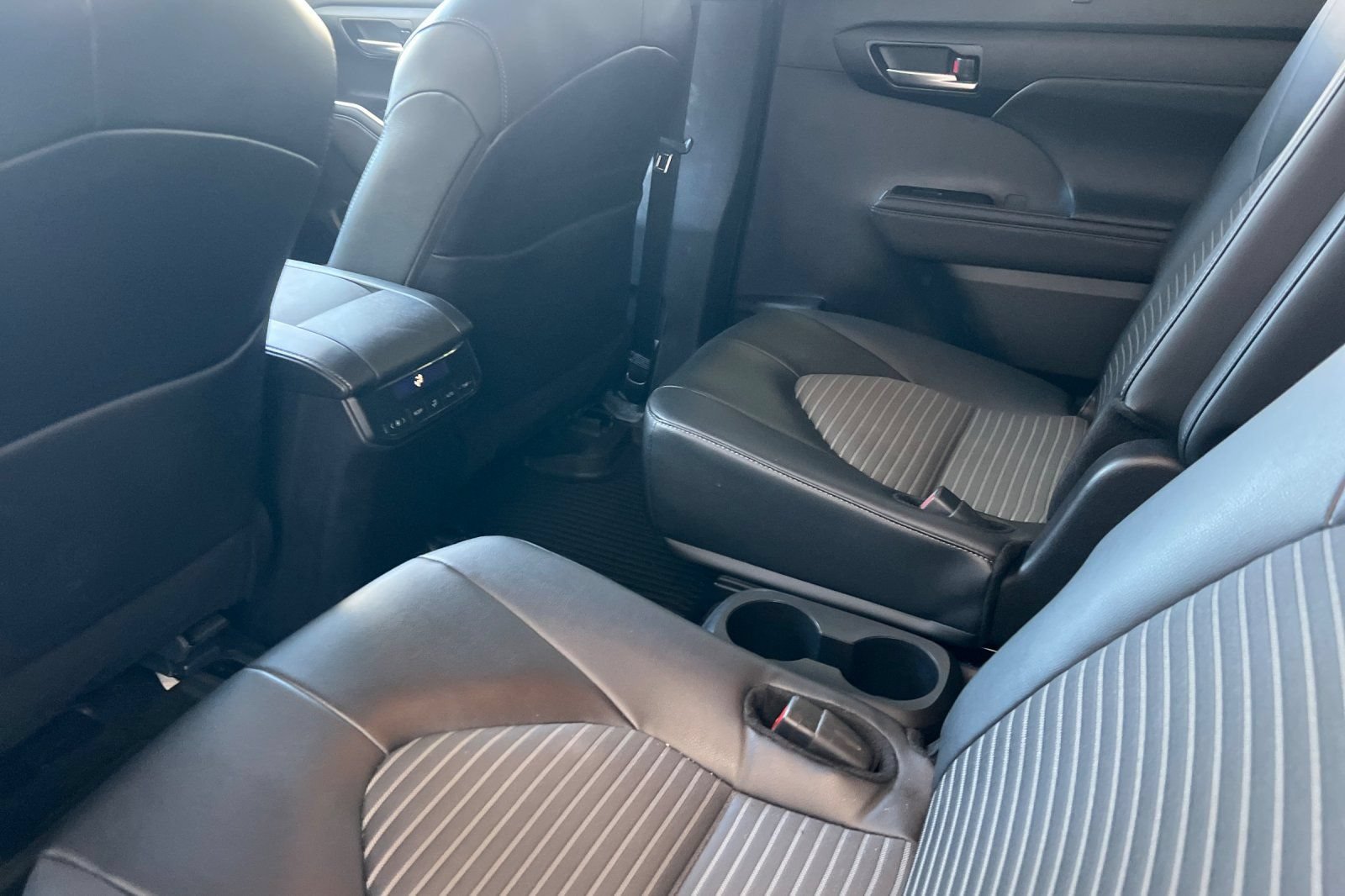 Certified 2025 Toyota Highlander XSE AWD/4WD image 9