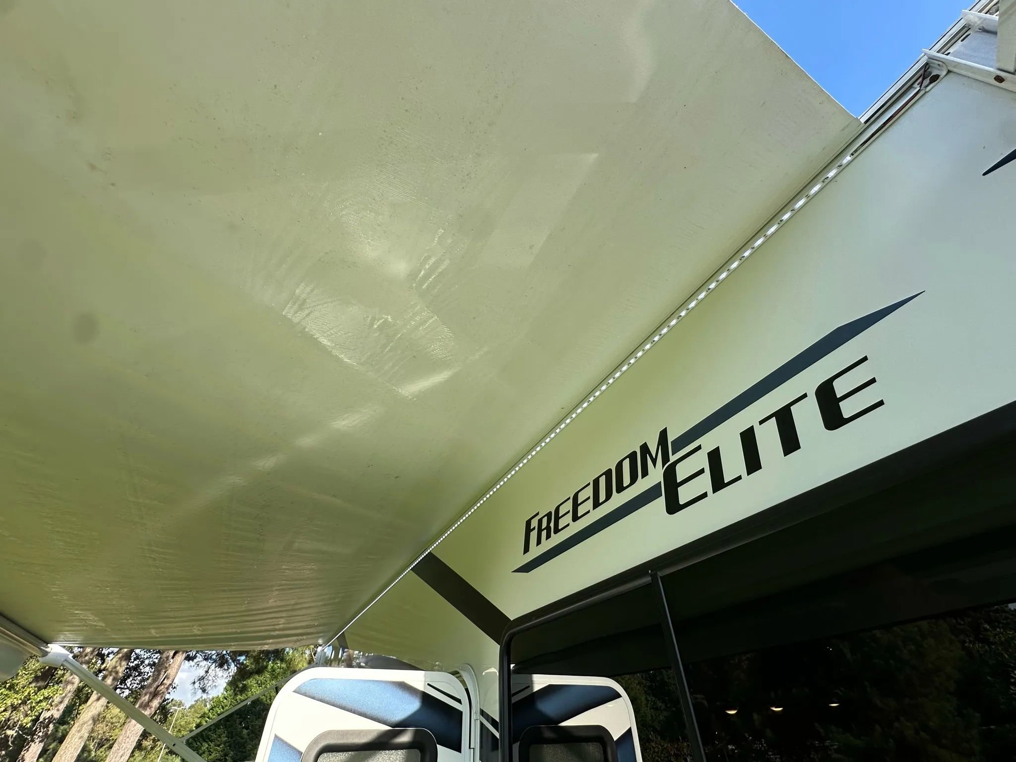 Used 2021 Ford E-450 and Econoline 450 Super Duty w/ Motorhome Prep Package image 33