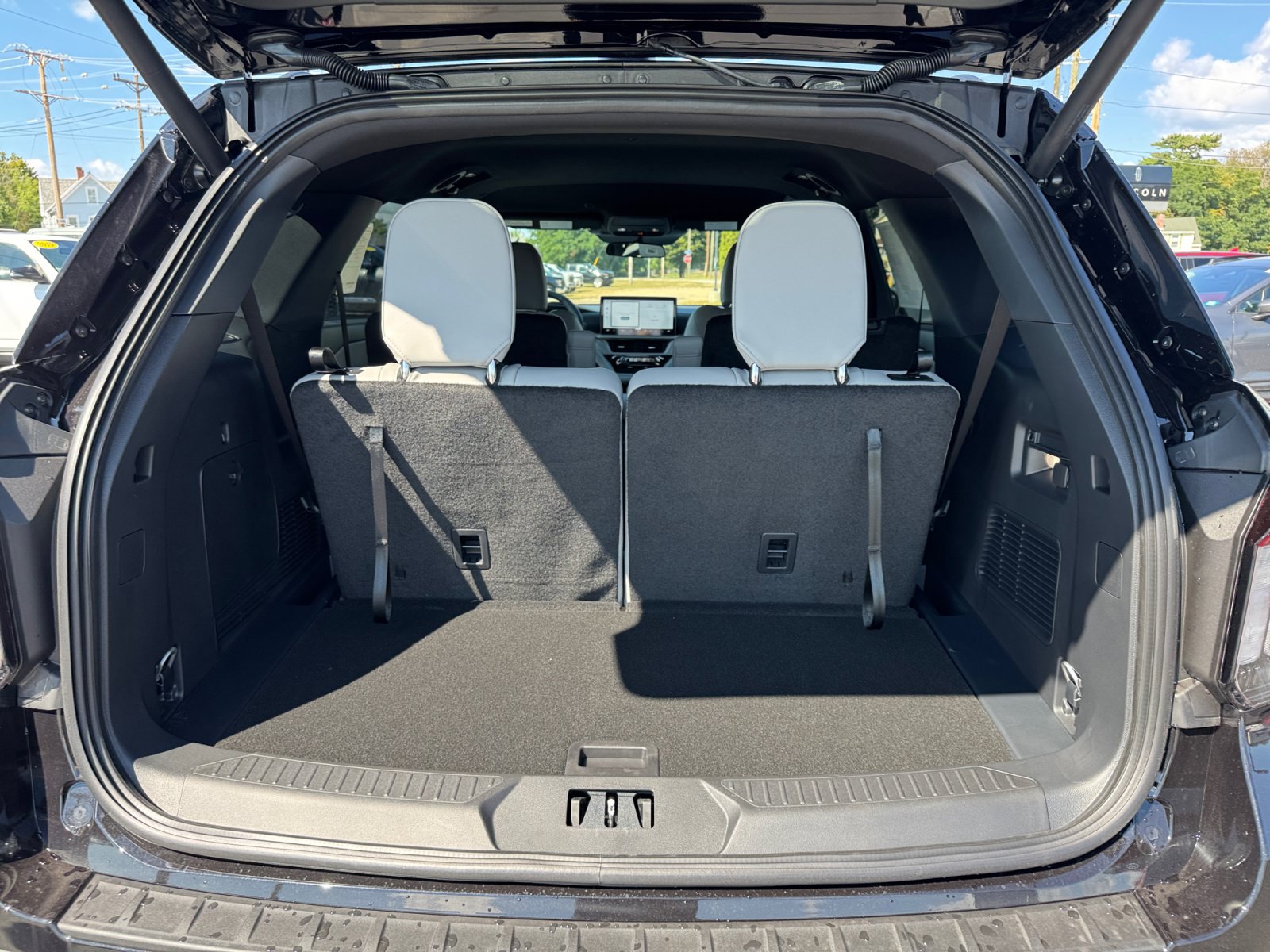 New 2027 Ford Explorer Active w/ Active Comfort Package AWD/4WD image 26