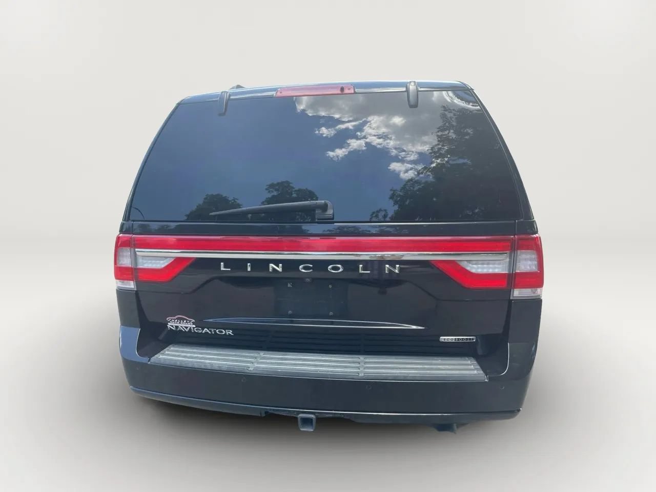 Used 2015 Lincoln Navigator 2WD image 6